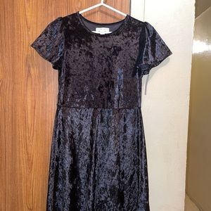 Harper canyon velvet dresss